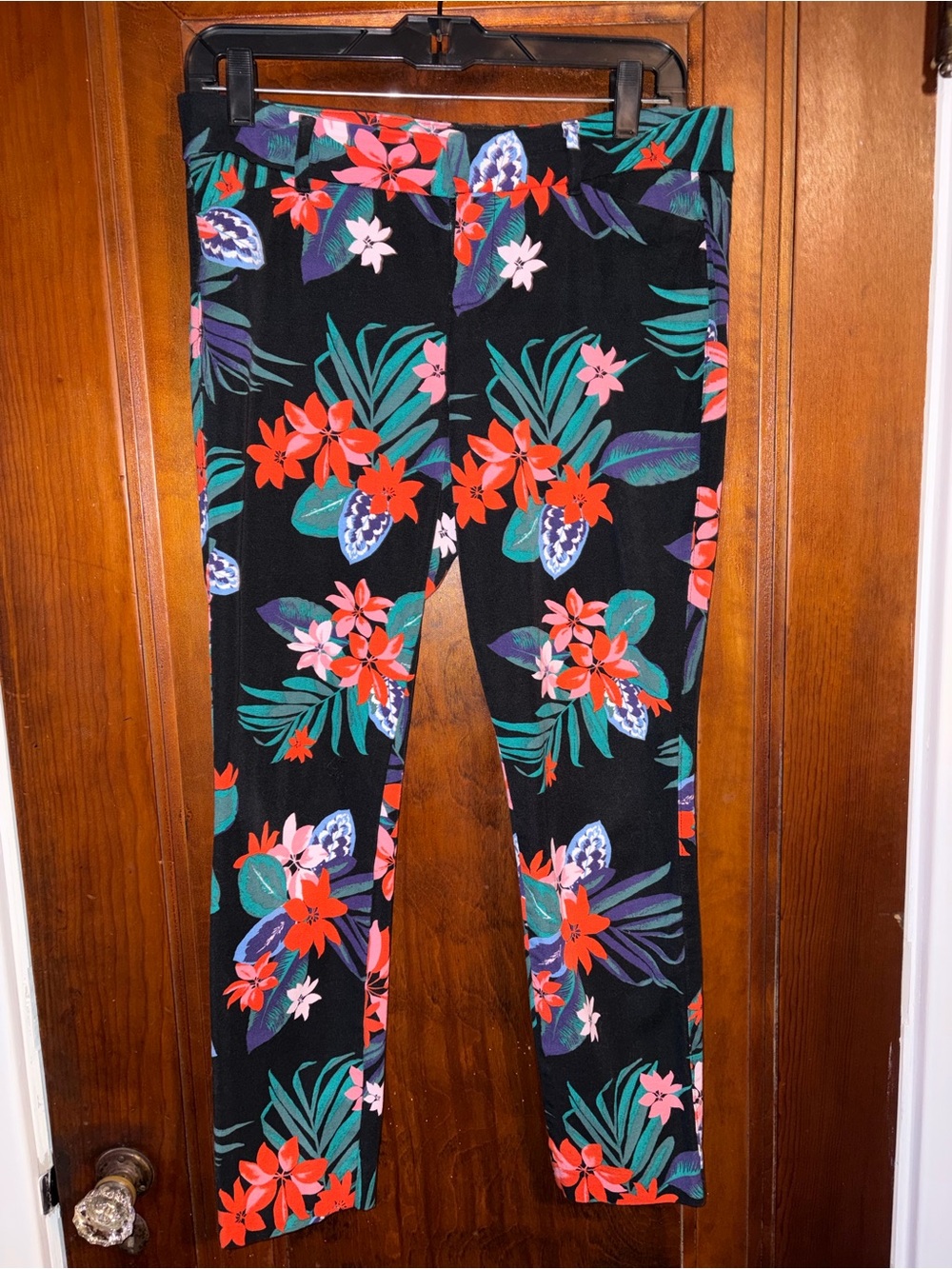 Old Navy Black Floral Pixie ankle pant with Red, Pink & Green Accents